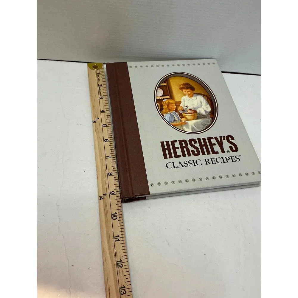 Hershey's Y2K Classic Recipes Cookbook Chocolate Desserts Hardcover 2000 Edition